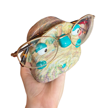 Load image into Gallery viewer, ‘No.50 Emerald Marbled One Off" Glasses Holder