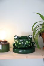 Load image into Gallery viewer, Frog Remote Control / Incense Holder (Green Classic)