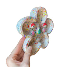 Load image into Gallery viewer, 'Cupcake Speckles' Flower Dish