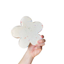 Load image into Gallery viewer, 'Cupcake Speckles' Flower Dish