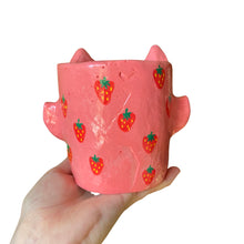 Load image into Gallery viewer, 'Beelzebub's Berries' Devil Pot