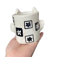 Load image into Gallery viewer, 'Contrast Flowers' Lil' Devil Pot