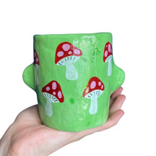 Load image into Gallery viewer, 'Mushroom' Pot