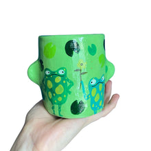 Load image into Gallery viewer, Frog Pot