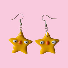 Load image into Gallery viewer, Classic star earrings
