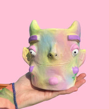 Load image into Gallery viewer, Spring Gradient Devil Pot