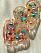 Load image into Gallery viewer, Pressed Flowers Resin Heart Dish
