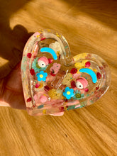 Load image into Gallery viewer, Pressed Flowers Resin Heart Dish