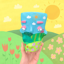 Load image into Gallery viewer, The Potswold Countryside Vase