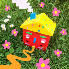 Load image into Gallery viewer, Ponky Colour-Block House (Red)