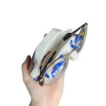 Load image into Gallery viewer, &quot;Delftware white + blue &quot; Glasses Holder (Preorder)

