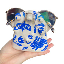 Load image into Gallery viewer, &quot;Delftware white + blue &quot; Glasses Holder (Preorder)
