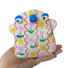 Load image into Gallery viewer, NEW ‘Wavey Flowers" Glasses Holder (Preorder)
