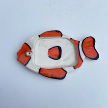 Load image into Gallery viewer, &#39;Clown&#39; Fish Soap Dish
