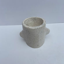 Load image into Gallery viewer, &#39;Speckled&#39; Lil&#39; Pot
