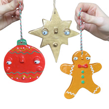 Load image into Gallery viewer, Set of 3 Classic Christmas Decorations
