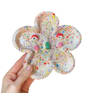'Cupcake Speckles' Flower Dish