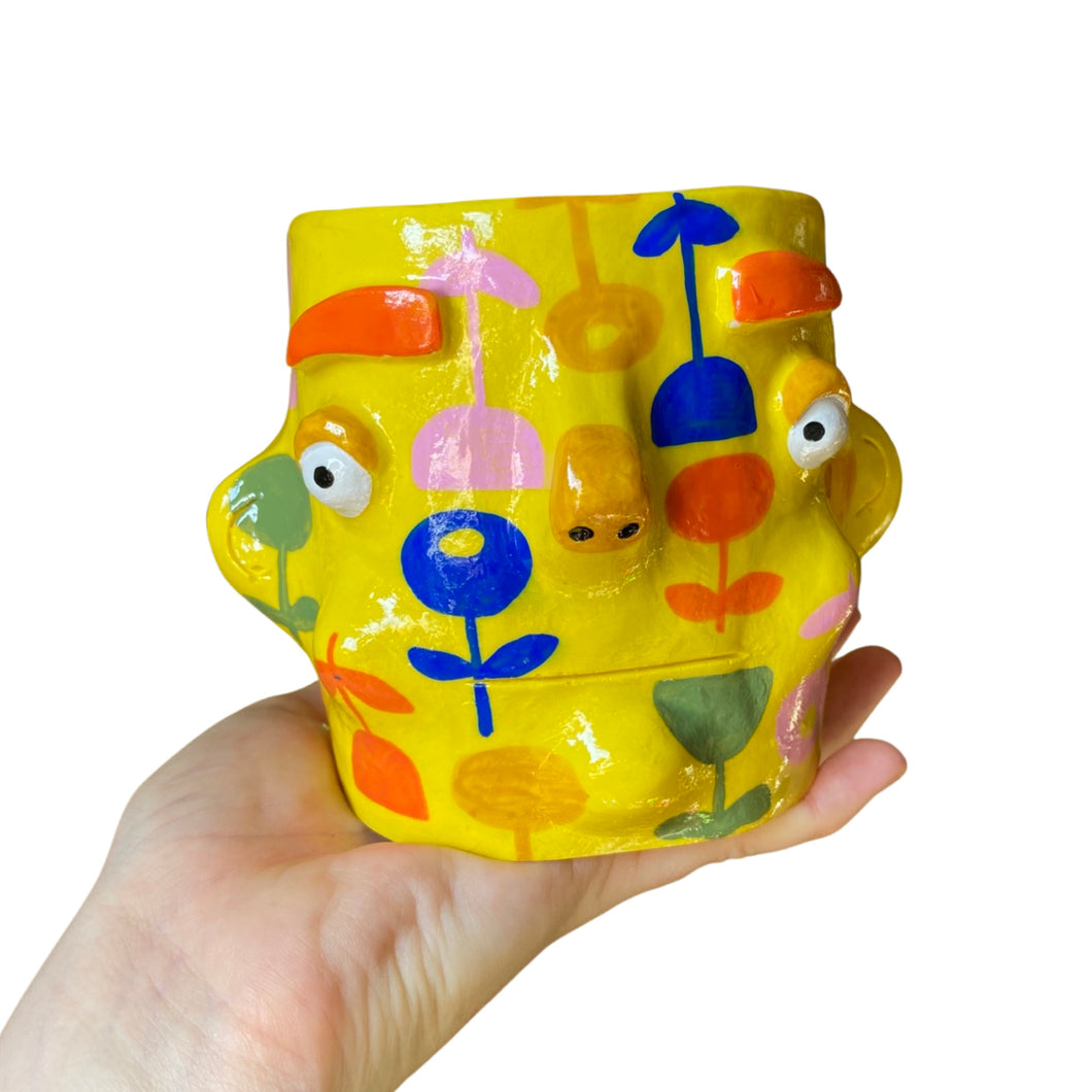 'Abstract Flowers' Pot
