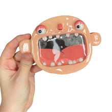 Load image into Gallery viewer, &#39;Hungry&#39; Ponky Soap Dish
