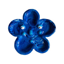 Load image into Gallery viewer, Blue Flower Dish
