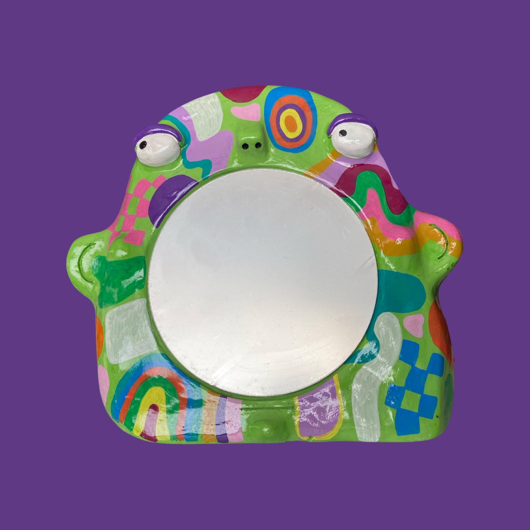 Groovin Stand-Up Mirror in Green (One-off)