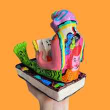 Load image into Gallery viewer, One-Off &#39;Yayoi Ponk&#39; Bookend
