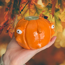 Load image into Gallery viewer, Ponky Pumpkin Tealight Candle Holder
